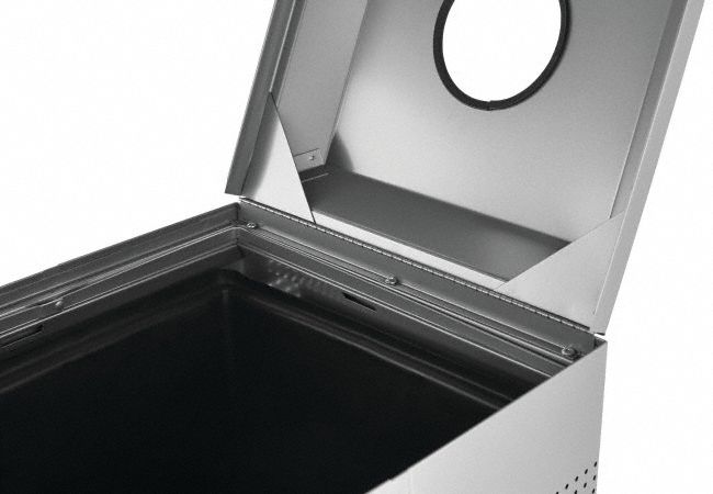 Rubbermaid 29 gal Square Trash Can, Metal, Silver - FGDCR24TSM