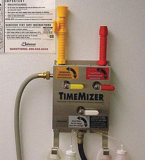 Diversey Chemical Mixing Dispenser, Number of Chemicals Dispensed: 2, Fills Bottles, Buckets - 100863409